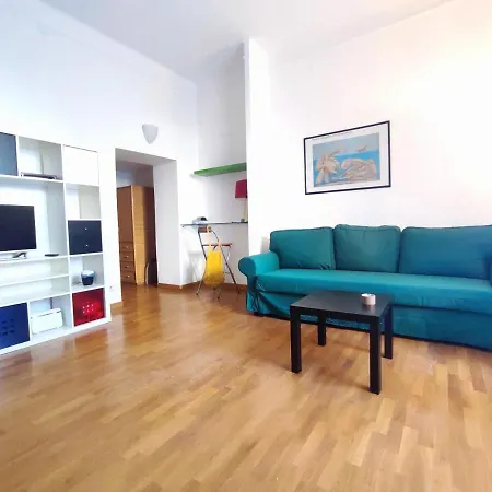 Charming San Lorenzo Centre Apartment *