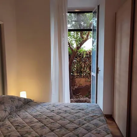 Charming San Lorenzo Centre Apartment Rome
